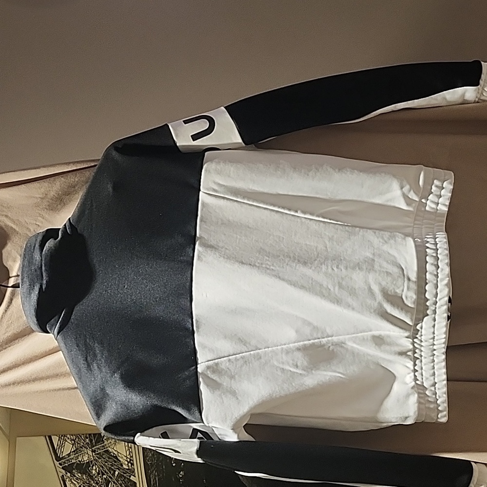 Puma jacket - Picture 2 of 3